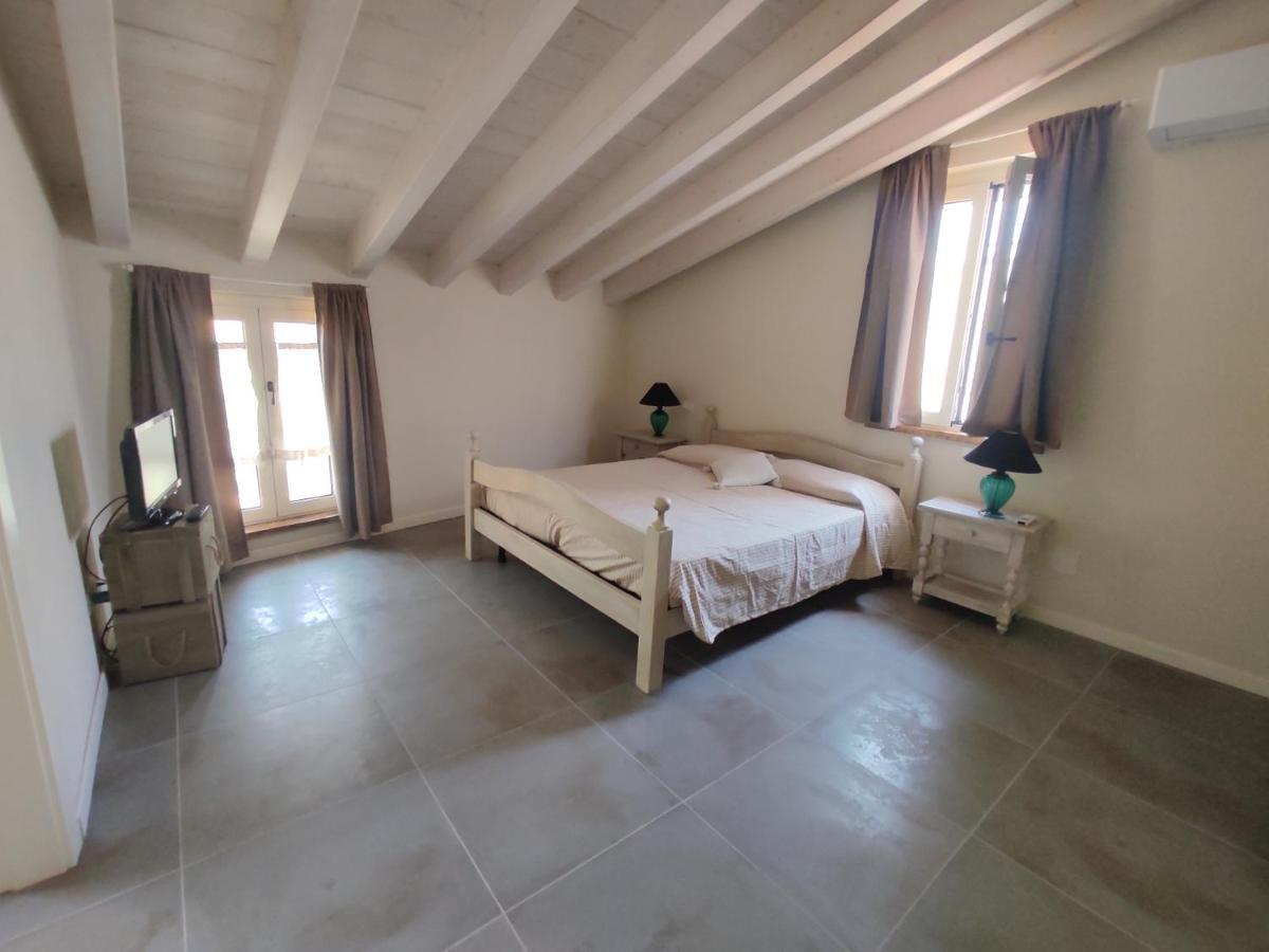 La Casa Di Paolina - Affitti Brevi Apartment Desenzano del Garda Bagian luar foto
