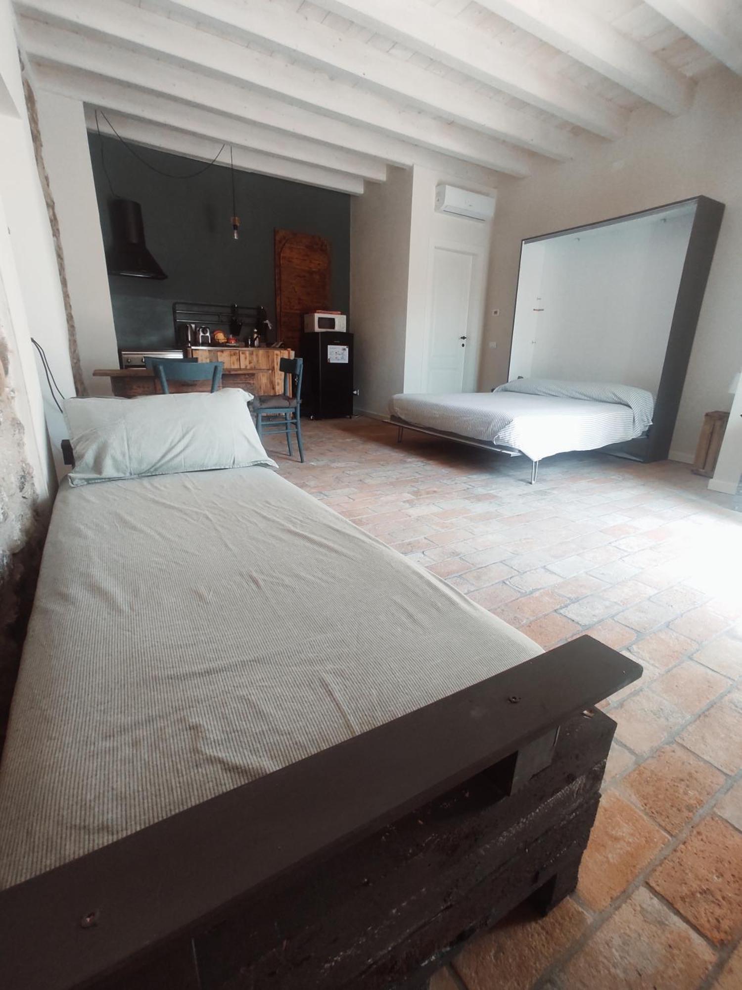 La Casa Di Paolina - Affitti Brevi Apartment Desenzano del Garda Bagian luar foto